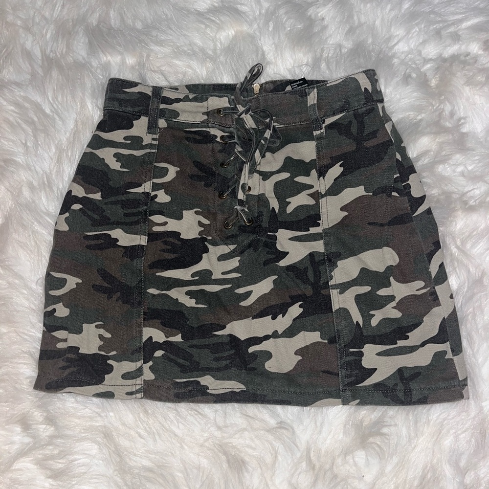 Forever 21 Camo Mini Skirt - Small